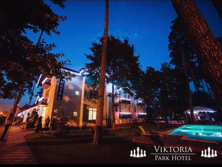 Замовити фотолокацію Буча. Вікторія Парк Готель